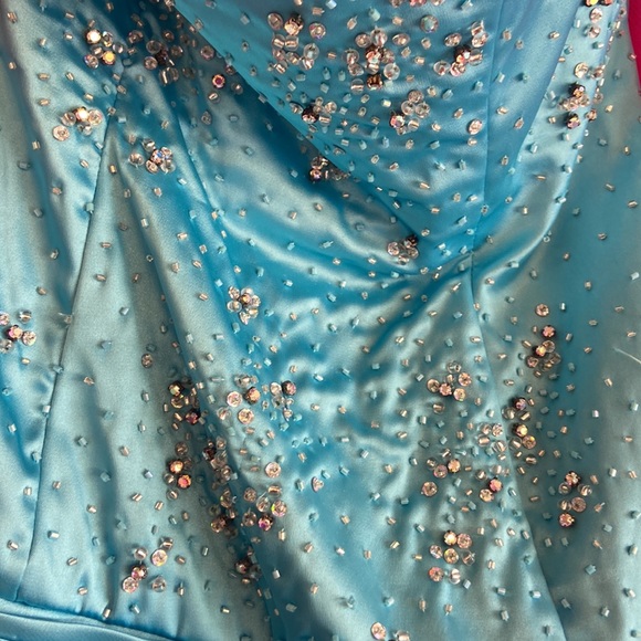 Prom Dress - Picture 5 of 7